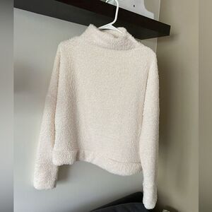 Cozy Cream Women's Mock Turtleneck Sweater Size Medium